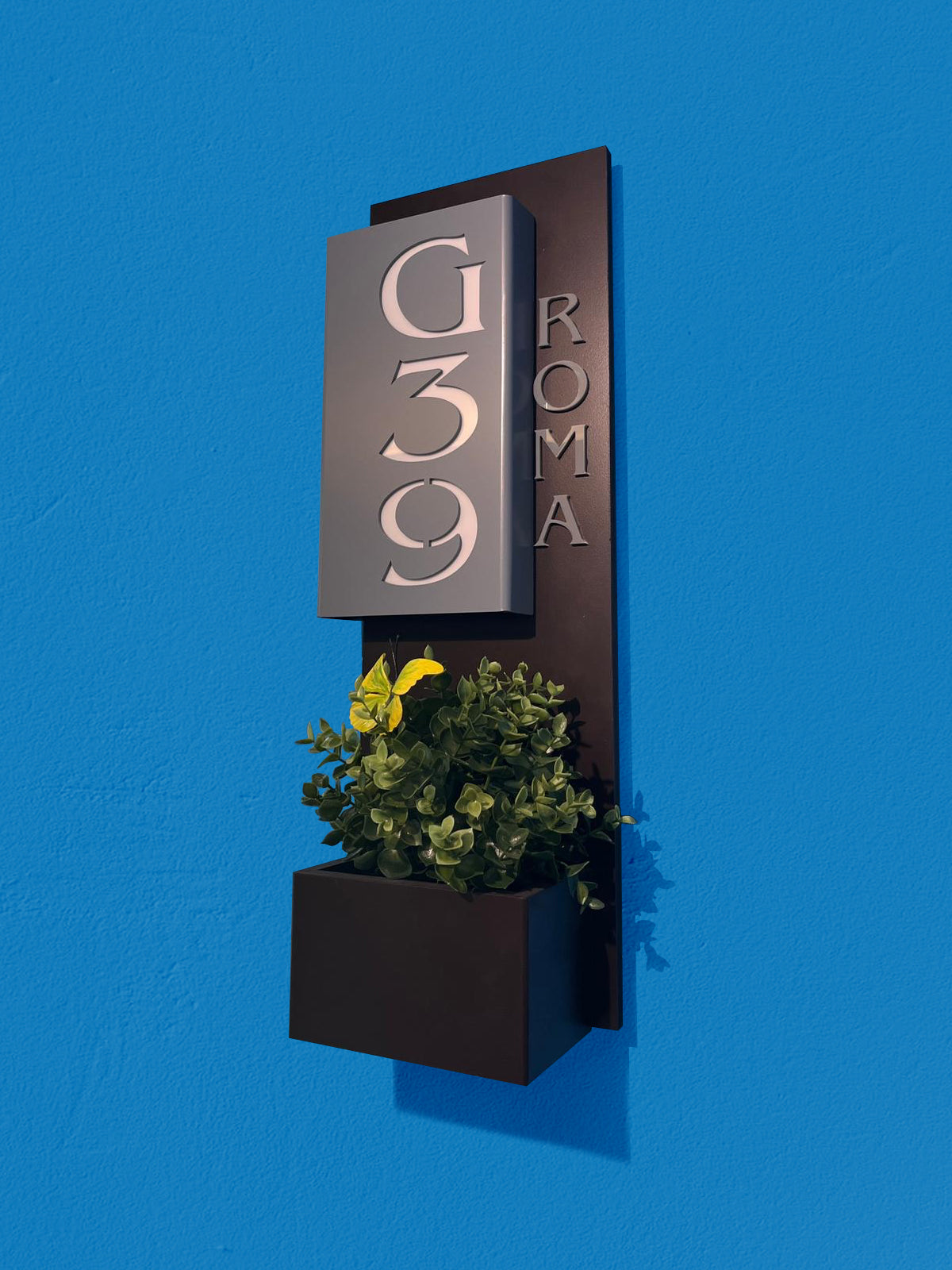 Boquerón Eléctrico con número de buzón